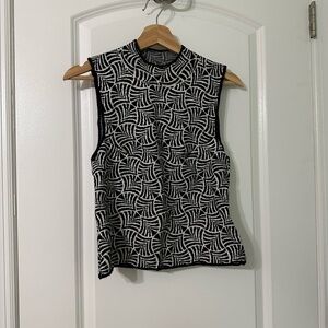 Pattern tank